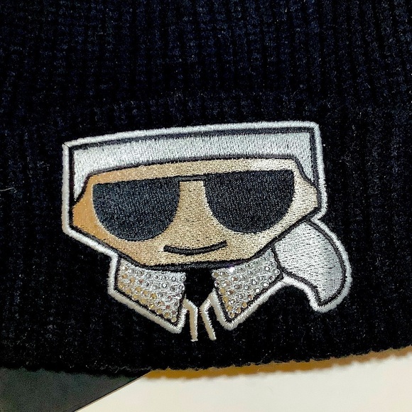 Karl Lagerfeld Black Pom-Pom Beanie Hat Faux Fur New - Picture 2 of 4